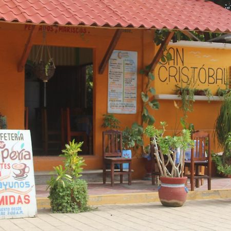 Posada San Cristobal 지폴리테 외부 사진